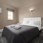 Atlantic Terrace - Coastal Haven Apartment *
