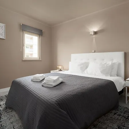 Terrace With Pool By Homing Apartmán *