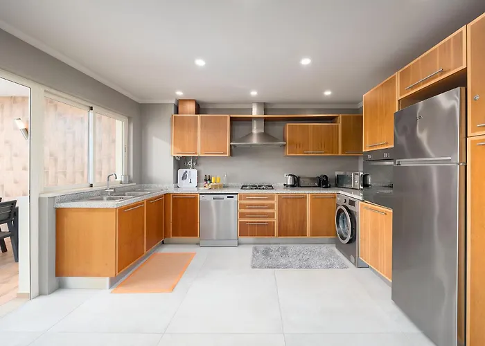 Апартаменты Atlantic Terrace - Coastal Haven Lagos Apartment