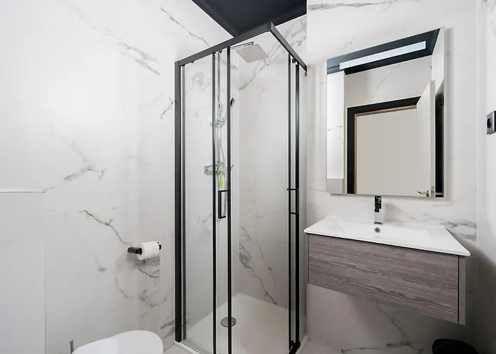 Atlantic Terrace - Coastal Haven Lagos Apartment *